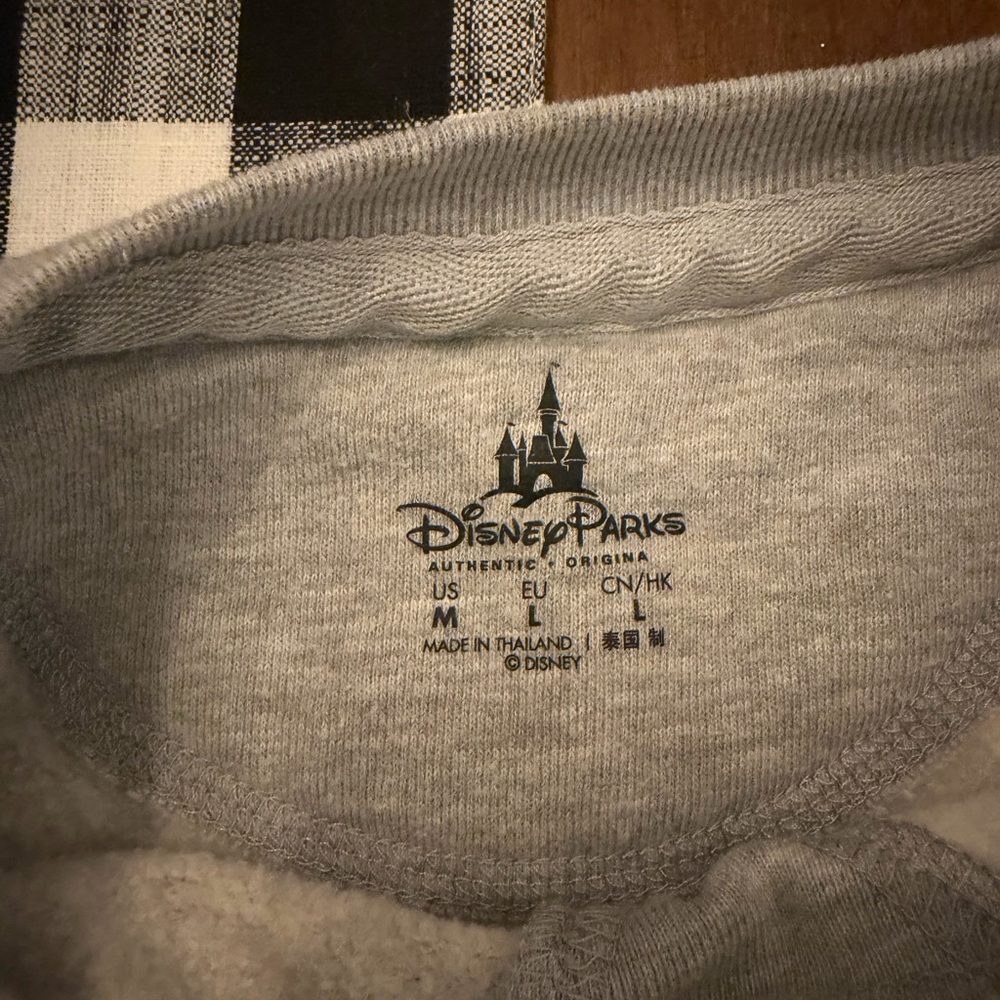 Disney Women’s crewneck sweatshirt - Picture 4 of 4